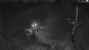 Skiareál Troják - Kamera u nástupu na vlek svah A - 10.3.2026 v 03:35 Skiareál Troják - Kamera u nástupu na vlek svah A - 10.3.2026 v 03:35