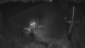 Skiareál Troják - Kamera u nástupu na vlek svah A - 10.3.2026 v 04:50 Skiareál Troják - Kamera u nástupu na vlek svah A - 10.3.2026 v 04:50