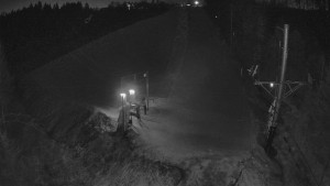 Skiareál Troják - Kamera u nástupu na vlek svah A - 10.3.2026 v 04:55 Skiareál Troják - Kamera u nástupu na vlek svah A - 10.3.2026 v 04:55