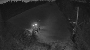 Skiareál Troják - Kamera u nástupu na vlek svah A - 10.3.2026 v 05:05 Skiareál Troják - Kamera u nástupu na vlek svah A - 10.3.2026 v 05:05