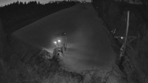 Skiareál Troják - Kamera u nástupu na vlek svah A - 10.3.2026 v 05:10 Skiareál Troják - Kamera u nástupu na vlek svah A - 10.3.2026 v 05:10