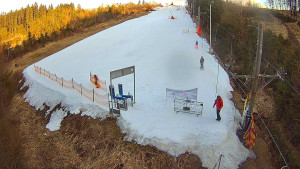 Skiareál Troják - Kamera u nástupu na vlek svah A - 13.3.2026 v 17:00 Skiareál Troják - Kamera u nástupu na vlek svah A - 13.3.2026 v 17:00