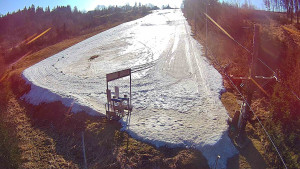 Skiareál Troják - Kamera u nástupu na vlek svah A - 19.3.2026 v 08:25 Skiareál Troják - Kamera u nástupu na vlek svah A - 19.3.2026 v 08:25
