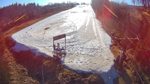 Skiareál Troják - Kamera u nástupu na vlek svah A - 19.3.2026 v 08:30 Skiareál Troják - Kamera u nástupu na vlek svah A - 19.3.2026 v 08:30