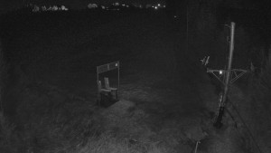 Skiareál Troják - Kamera u nástupu na vlek svah A - 25.3.2026 v 01:45 Skiareál Troják - Kamera u nástupu na vlek svah A - 25.3.2026 v 01:45