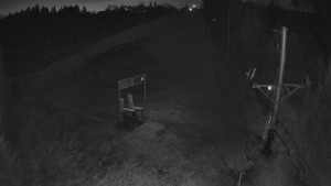 Skiareál Troják - Kamera u nástupu na vlek svah A - 25.3.2026 v 04:30 Skiareál Troják - Kamera u nástupu na vlek svah A - 25.3.2026 v 04:30