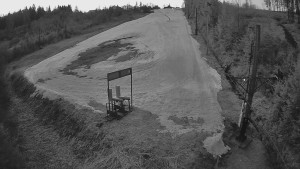 Skiareál Troják - Kamera u nástupu na vlek svah A - 25.3.2026 v 05:05 Skiareál Troják - Kamera u nástupu na vlek svah A - 25.3.2026 v 05:05