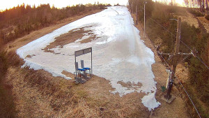 Skiareál Troják - Kamera u nástupu na vlek svah A - 25.3.2026 v 05:35 Skiareál Troják - Kamera u nástupu na vlek svah A - 25.3.2026 v 05:35