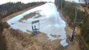 Skiareál Troják - Kamera u nástupu na vlek svah A - 25.3.2026 v 06:15 Skiareál Troják - Kamera u nástupu na vlek svah A - 25.3.2026 v 06:15