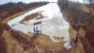 Skiareál Troják - Kamera u nástupu na vlek svah A - 25.3.2026 v 10:10 Skiareál Troják - Kamera u nástupu na vlek svah A - 25.3.2026 v 10:10