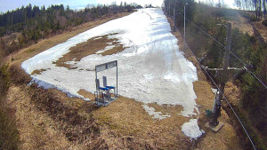 Skiareál Troják - Kamera u nástupu na vlek svah A - 25.3.2026 v 11:40 Skiareál Troják - Kamera u nástupu na vlek svah A - 25.3.2026 v 11:40