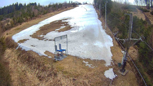 Skiareál Troják - Kamera u nástupu na vlek svah A - 25.3.2026 v 13:20 Skiareál Troják - Kamera u nástupu na vlek svah A - 25.3.2026 v 13:20