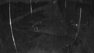 Skiareál Troják - Kamera u nástupu na vlek svah A - 31.3.2026 v 01:05 Skiareál Troják - Kamera u nástupu na vlek svah A - 31.3.2026 v 01:05