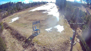 Skiareál Troják - Kamera u nástupu na vlek svah A - 5.4.2026 v 11:25 Skiareál Troják - Kamera u nástupu na vlek svah A - 5.4.2026 v 11:25