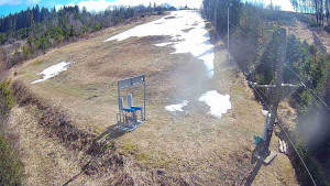 Skiareál Troják - Kamera u nástupu na vlek svah A - 5.4.2026 v 12:05 Skiareál Troják - Kamera u nástupu na vlek svah A - 5.4.2026 v 12:05