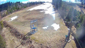 Skiareál Troják - Kamera u nástupu na vlek svah A - 5.4.2026 v 12:10 Skiareál Troják - Kamera u nástupu na vlek svah A - 5.4.2026 v 12:10