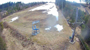 Skiareál Troják - Kamera u nástupu na vlek svah A - 5.4.2026 v 12:15 Skiareál Troják - Kamera u nástupu na vlek svah A - 5.4.2026 v 12:15