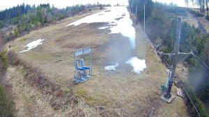 Skiareál Troják - Kamera u nástupu na vlek svah A - 5.4.2026 v 12:20 Skiareál Troják - Kamera u nástupu na vlek svah A - 5.4.2026 v 12:20