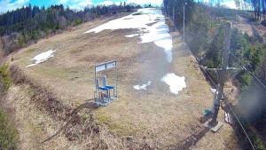 Skiareál Troják - Kamera u nástupu na vlek svah A - 5.4.2026 v 12:50 Skiareál Troják - Kamera u nástupu na vlek svah A - 5.4.2026 v 12:50