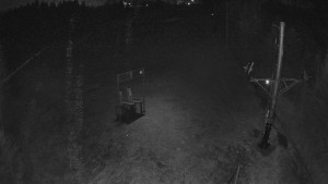 Skiareál Troják - Kamera u nástupu na vlek svah A - 24.4.2026 v 00:10 Skiareál Troják - Kamera u nástupu na vlek svah A - 24.4.2026 v 00:10