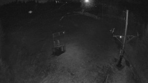 Skiareál Troják - Kamera u nástupu na vlek svah A - 24.4.2026 v 00:20 Skiareál Troják - Kamera u nástupu na vlek svah A - 24.4.2026 v 00:20