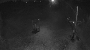 Skiareál Troják - Kamera u nástupu na vlek svah A - 24.4.2026 v 00:25 Skiareál Troják - Kamera u nástupu na vlek svah A - 24.4.2026 v 00:25