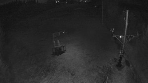 Skiareál Troják - Kamera u nástupu na vlek svah A - 24.4.2026 v 00:50 Skiareál Troják - Kamera u nástupu na vlek svah A - 24.4.2026 v 00:50