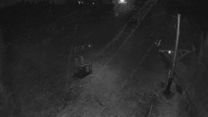 Skiareál Troják - Kamera u nástupu na vlek svah A - 24.4.2026 v 01:35 Skiareál Troják - Kamera u nástupu na vlek svah A - 24.4.2026 v 01:35