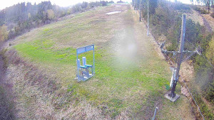 Skiareál Troják - Kamera u nástupu na vlek svah A - 24.4.2026 v 06:35 Skiareál Troják - Kamera u nástupu na vlek svah A - 24.4.2026 v 06:35