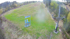 Skiareál Troják - Kamera u nástupu na vlek svah A - 1.5.2026 v 05:35 Skiareál Troják - Kamera u nástupu na vlek svah A - 1.5.2026 v 05:35