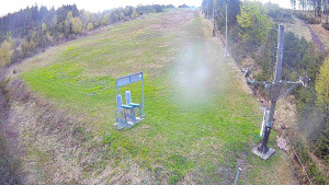 Skiareál Troják - Kamera u nástupu na vlek svah A - 1.5.2026 v 06:15 Skiareál Troják - Kamera u nástupu na vlek svah A - 1.5.2026 v 06:15