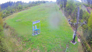 Skiareál Troják - Kamera u nástupu na vlek svah A - 12.5.2026 v 06:20 Skiareál Troják - Kamera u nástupu na vlek svah A - 12.5.2026 v 06:20