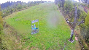 Skiareál Troják - Kamera u nástupu na vlek svah A - 12.5.2026 v 06:50 Skiareál Troják - Kamera u nástupu na vlek svah A - 12.5.2026 v 06:50
