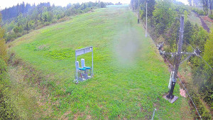 Skiareál Troják - Kamera u nástupu na vlek svah A - 12.5.2026 v 07:10 Skiareál Troják - Kamera u nástupu na vlek svah A - 12.5.2026 v 07:10