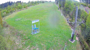 Skiareál Troják - Kamera u nástupu na vlek svah A - 12.5.2026 v 15:00 Skiareál Troják - Kamera u nástupu na vlek svah A - 12.5.2026 v 15:00