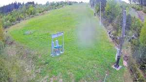 Skiareál Troják - Kamera u nástupu na vlek svah A - 12.5.2026 v 18:10 Skiareál Troják - Kamera u nástupu na vlek svah A - 12.5.2026 v 18:10