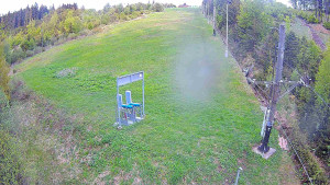 Skiareál Troják - Kamera u nástupu na vlek svah A - 12.5.2026 v 19:20 Skiareál Troják - Kamera u nástupu na vlek svah A - 12.5.2026 v 19:20
