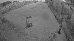 Skiareál Troják - Kamera u nástupu na vlek svah A - 12.5.2026 v 21:05 Skiareál Troják - Kamera u nástupu na vlek svah A - 12.5.2026 v 21:05