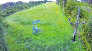Skiareál Troják - Kamera u nástupu na vlek svah A - 9.6.2026 v 04:40 Skiareál Troják - Kamera u nástupu na vlek svah A - 9.6.2026 v 04:40