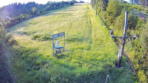 Skiareál Troják - Kamera u nástupu na vlek svah A - 9.6.2026 v 06:05 Skiareál Troják - Kamera u nástupu na vlek svah A - 9.6.2026 v 06:05