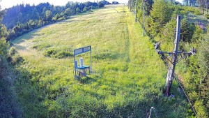 Skiareál Troják - Kamera u nástupu na vlek svah A - 9.6.2026 v 06:20 Skiareál Troják - Kamera u nástupu na vlek svah A - 9.6.2026 v 06:20