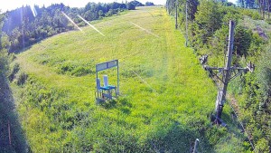 Skiareál Troják - Kamera u nástupu na vlek svah A - 9.6.2026 v 07:25 Skiareál Troják - Kamera u nástupu na vlek svah A - 9.6.2026 v 07:25