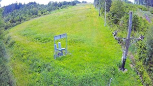 Skiareál Troják - Kamera u nástupu na vlek svah A - 9.6.2026 v 07:55 Skiareál Troják - Kamera u nástupu na vlek svah A - 9.6.2026 v 07:55