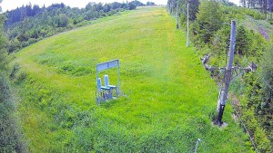 Skiareál Troják - Kamera u nástupu na vlek svah A - 9.6.2026 v 08:05 Skiareál Troják - Kamera u nástupu na vlek svah A - 9.6.2026 v 08:05