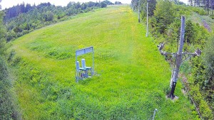 Skiareál Troják - Kamera u nástupu na vlek svah A - 9.6.2026 v 08:10 Skiareál Troják - Kamera u nástupu na vlek svah A - 9.6.2026 v 08:10