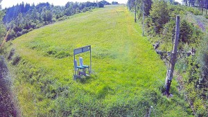 Skiareál Troják - Kamera u nástupu na vlek svah A - 9.6.2026 v 08:35 Skiareál Troják - Kamera u nástupu na vlek svah A - 9.6.2026 v 08:35