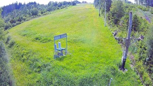 Skiareál Troják - Kamera u nástupu na vlek svah A - 9.6.2026 v 09:35 Skiareál Troják - Kamera u nástupu na vlek svah A - 9.6.2026 v 09:35