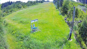 Skiareál Troják - Kamera u nástupu na vlek svah A - 11.6.2026 v 13:00 Skiareál Troják - Kamera u nástupu na vlek svah A - 11.6.2026 v 13:00