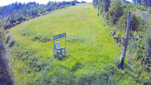 Skiareál Troják - Kamera u nástupu na vlek svah A - 12.6.2026 v 08:30 Skiareál Troják - Kamera u nástupu na vlek svah A - 12.6.2026 v 08:30