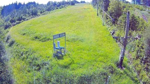 Skiareál Troják - Kamera u nástupu na vlek svah A - 12.6.2026 v 09:05 Skiareál Troják - Kamera u nástupu na vlek svah A - 12.6.2026 v 09:05